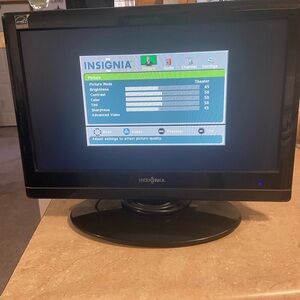13” working color tv.